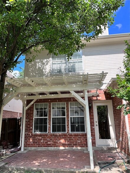 Foto del edificio - 18419 Rain Dance Trail