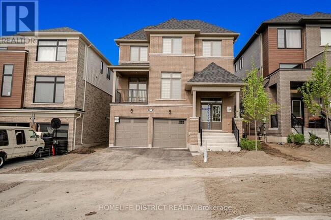 Photo du bâtiment - 961 Trailsview Ave.