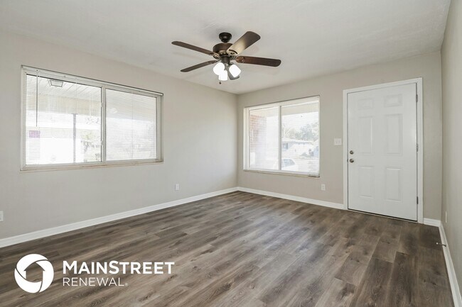 Building Photo - 4602 Anvers Blvd