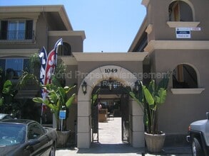 Building Photo - 1049 Felspar St