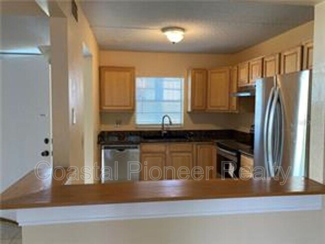 Foto del edificio - 2840 Somerset Park Dr