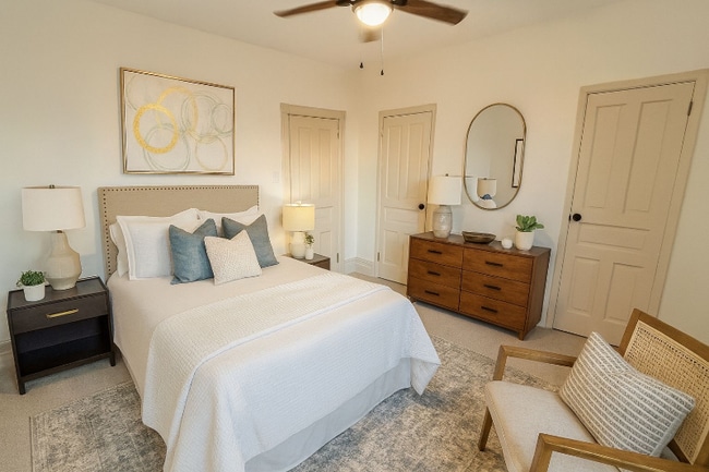 Building Photo - 4733 Cedar Ave