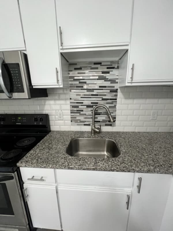 Building Photo - 5881 Fiesta Ave