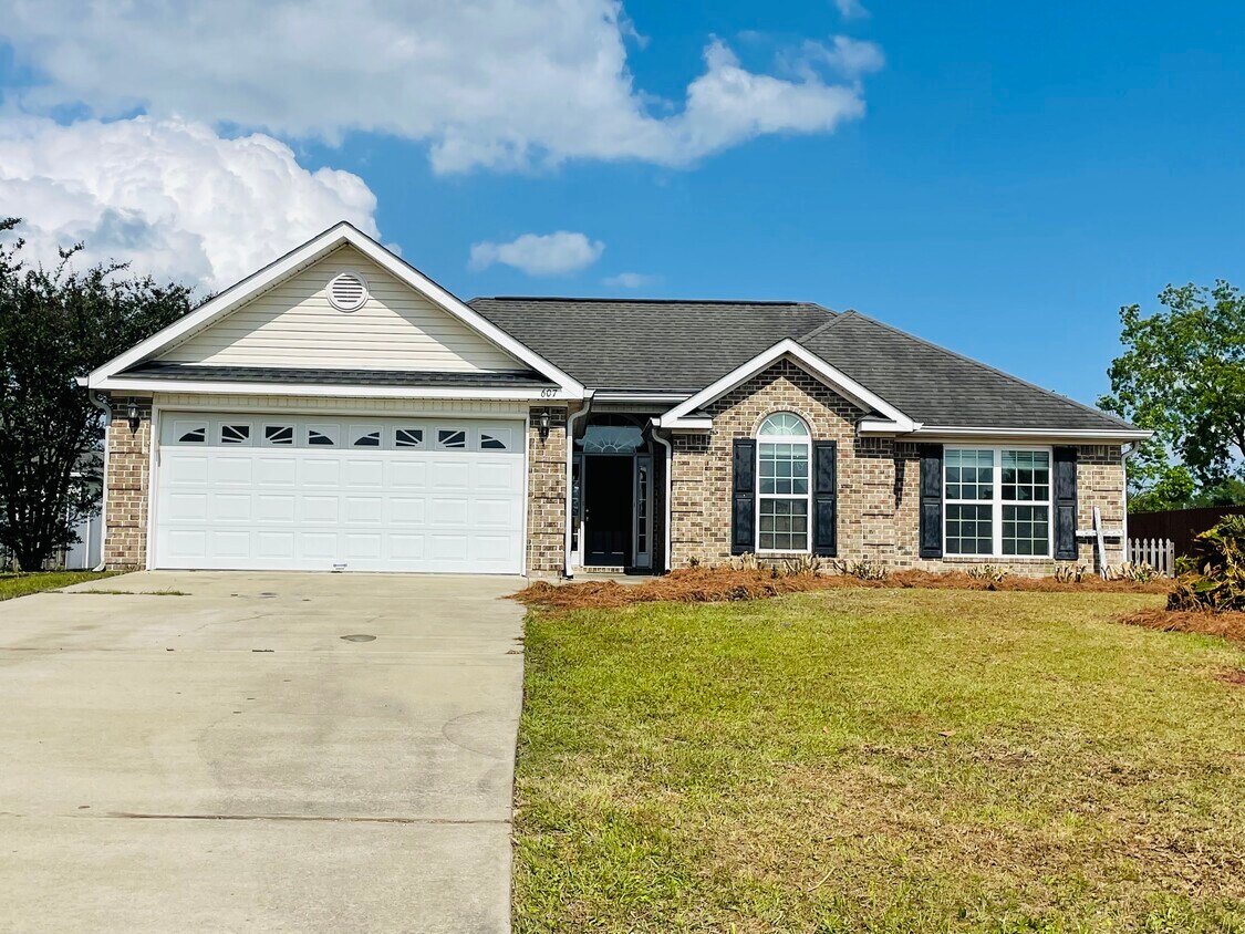 607 S Herrington St, Glennville, GA 30427 House Rental in Glennville