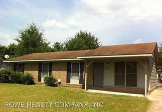 Building Photo - 2220 Mahan Dr