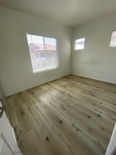 Building Photo - 2305 W Horizon Ridge Pkwy
