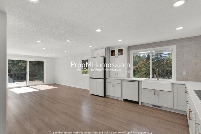 Foto del edificio - Beautifully Updated 3 Bedroom Luxury Home in Palisades!