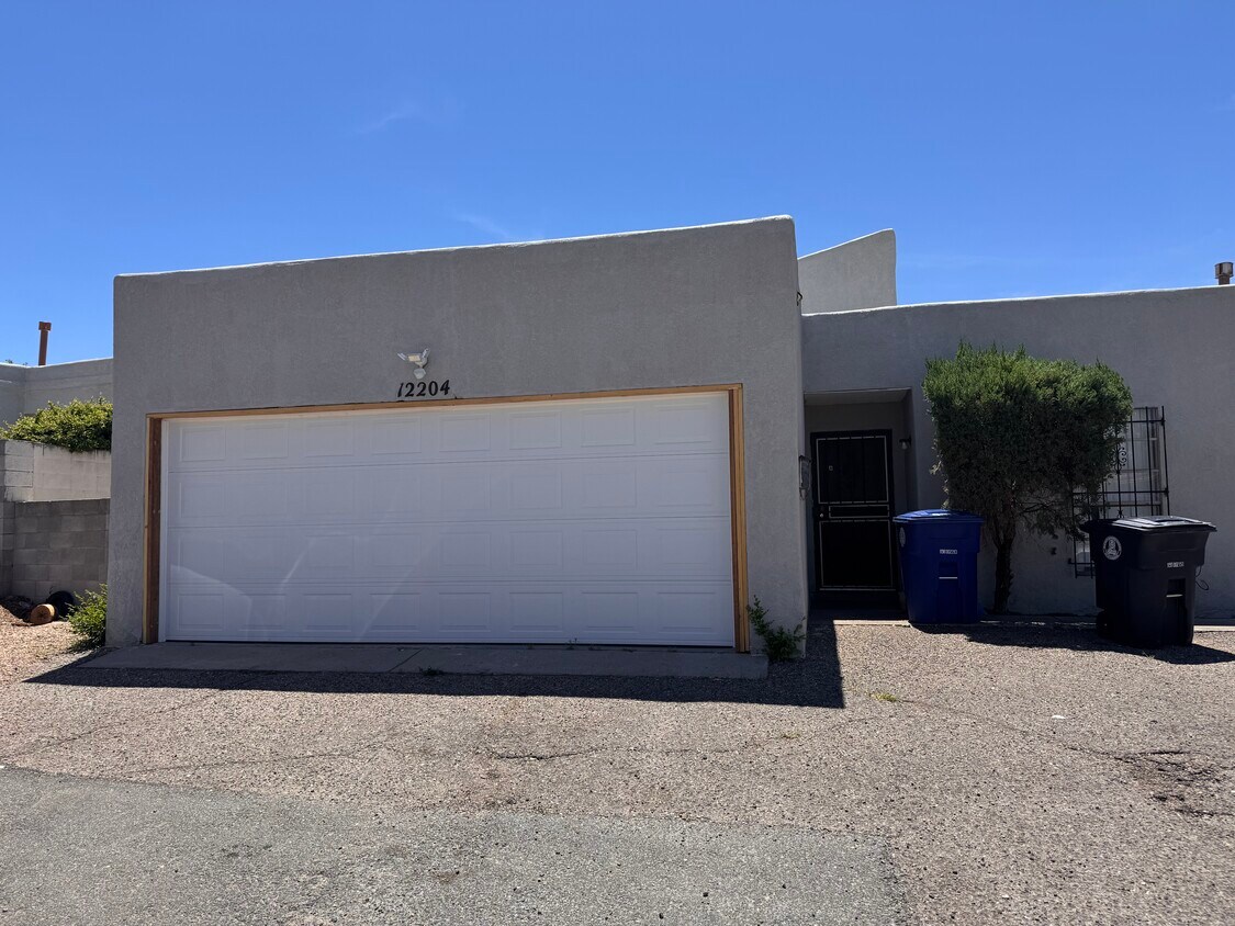 Primary Photo - 12204 Menaul Blvd NE
