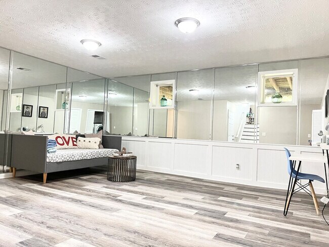 Foto del edificio - 1254 Township Dr