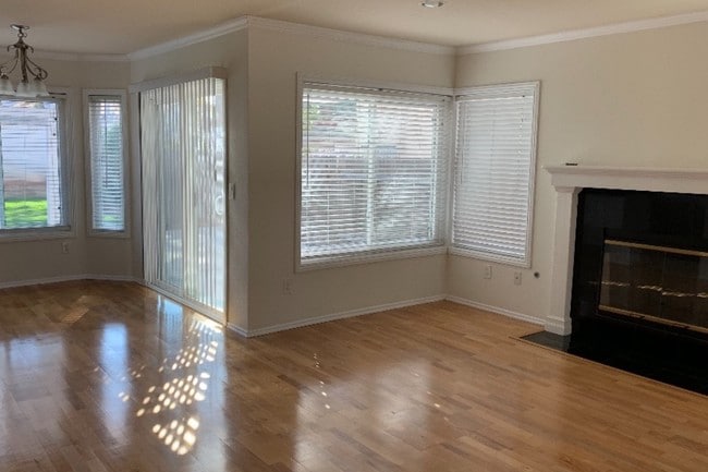 Family room - 8179 Rimridge Ln
