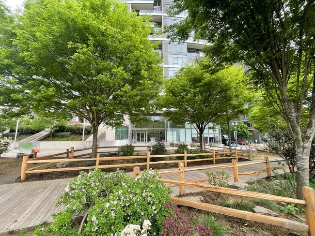 Foto del edificio - Incredible 1Bd/1Ba Fully Furnished Condo in the Pearl!!!! Corner Unit with Spectacular Views & Ga...