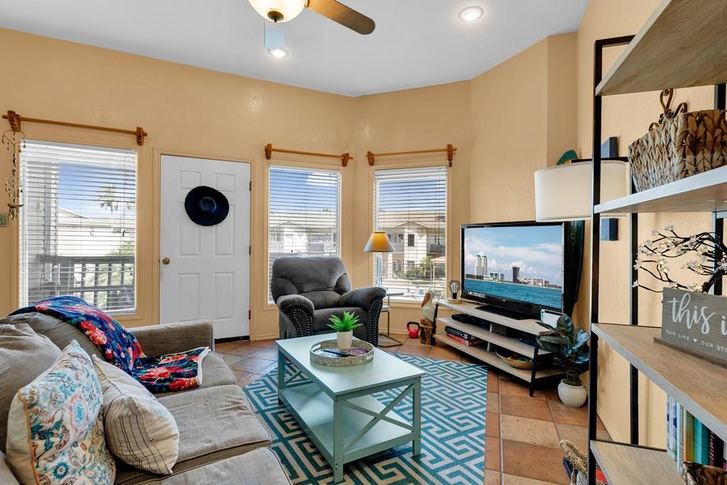 77 Santa Isabel Blvd, Laguna Vista, TX 78578 Condo for Rent in Laguna