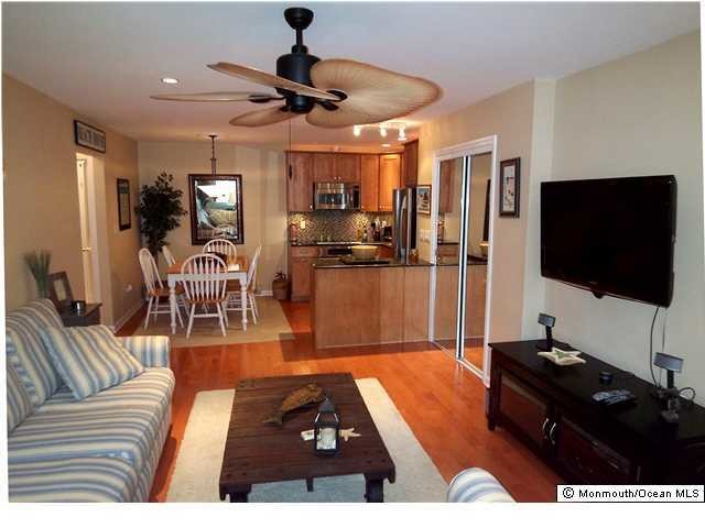 Primary Photo - 1501 Ocean Ave