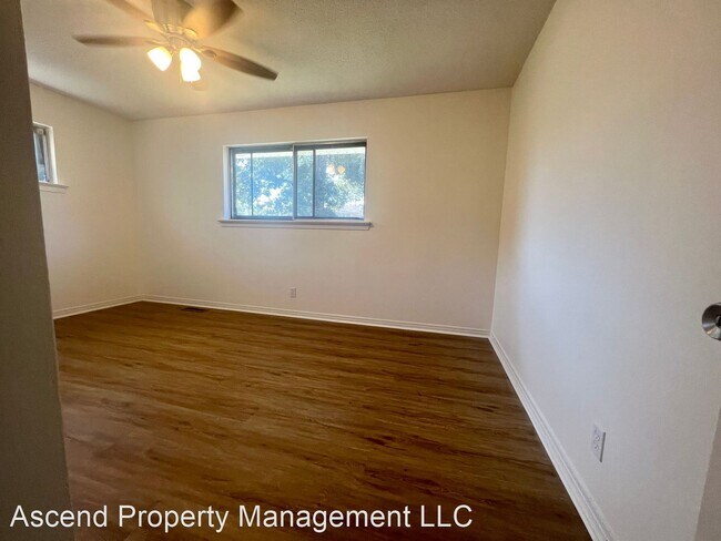 Building Photo - 3 br, 2 bath House - 5031 Mimosa Cir