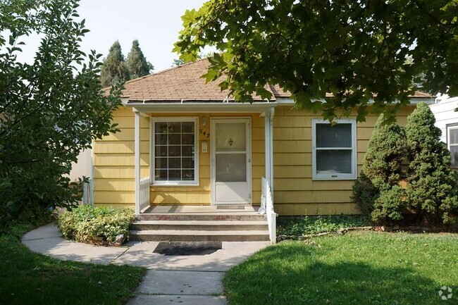 Building Photo - 547 S 11th Ave