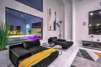 Building Photo - 5785 Edna Ave Building Photo - 5785 Edna Ave