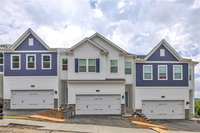 Building Photo - 130 Scotland Ln