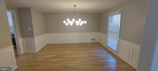 Foto del edificio - 19100 Annapolis Way