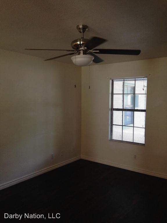 Building Photo - 830 W Hutchins Pl