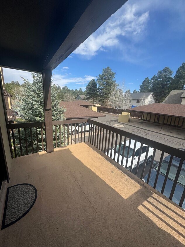 Primary Photo - Fully Furnished 2-Bed, 2-Bath Condo Off La...