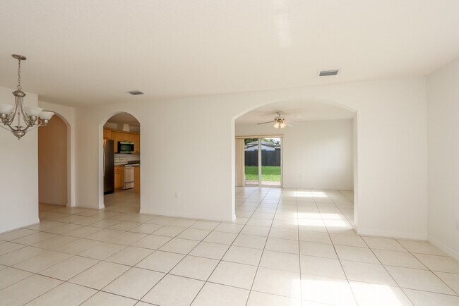Foto del edificio - 4145 SW 84th Ct