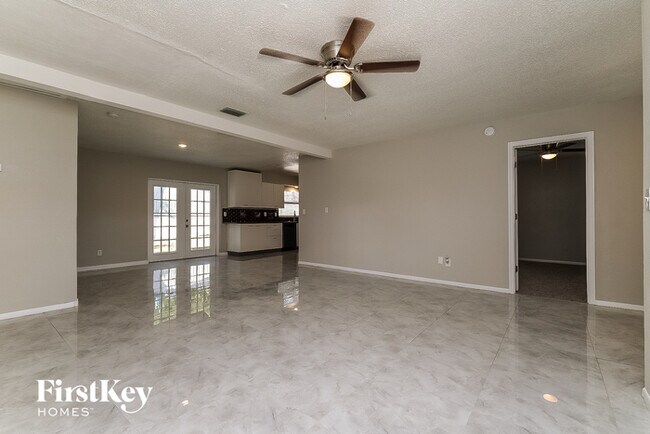 Building Photo - 1418 Stonehaven Way