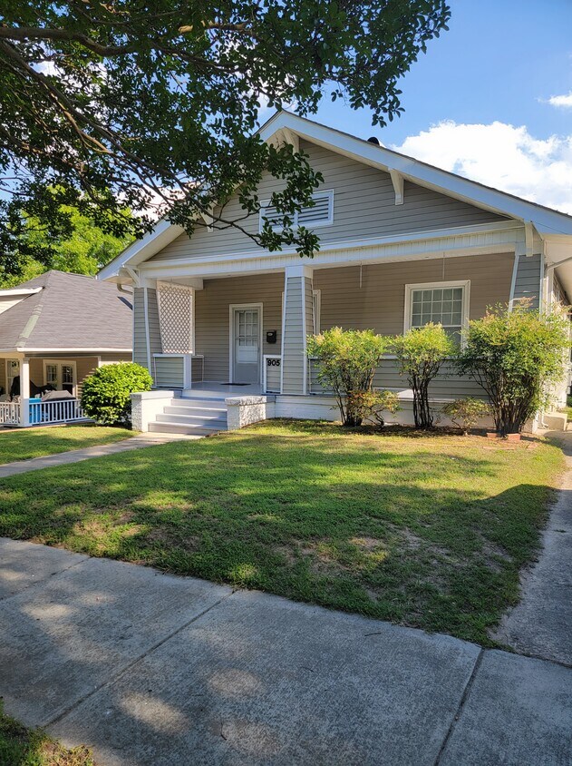 Primary Photo - 905 Monmouth Ave