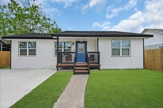 Building Photo - 4406 Edison St