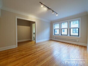 Building Photo - 2319 N Rockwell St