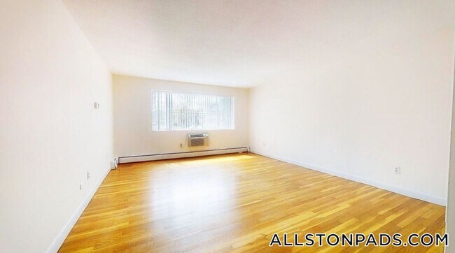 Foto del edificio - 75 Gardner St