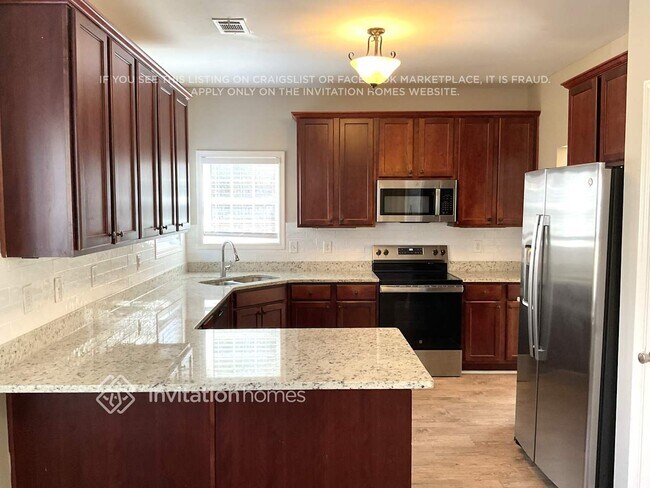 Foto del edificio - 6268 Cove Creek Dr