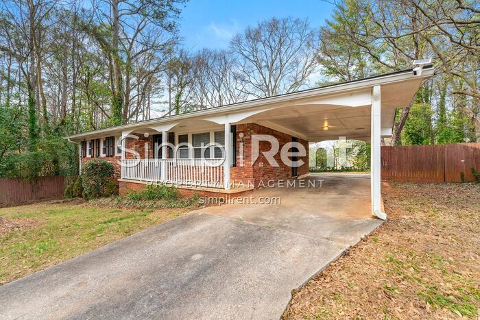 JUST REDUCED! RENOVATED 3/1 IN Forest Park... - 928 Shieldcrest Way