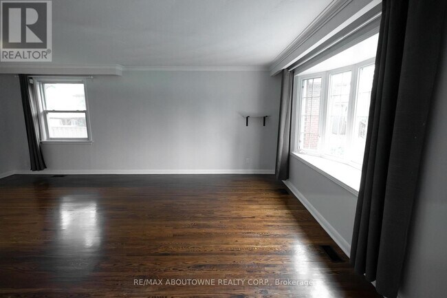 Building Photo - 25 Allonsius Dr