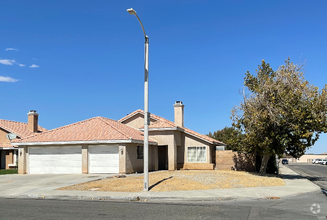 Building Photo - 1757 Lightcap St