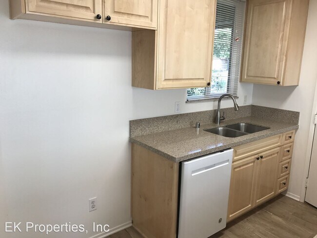 Foto del edificio - 4 br, 2 bath House - 4028 Mira Costa