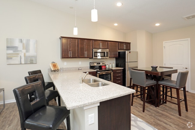 Interior Photo - Redwood Waukee Douglas Parkway