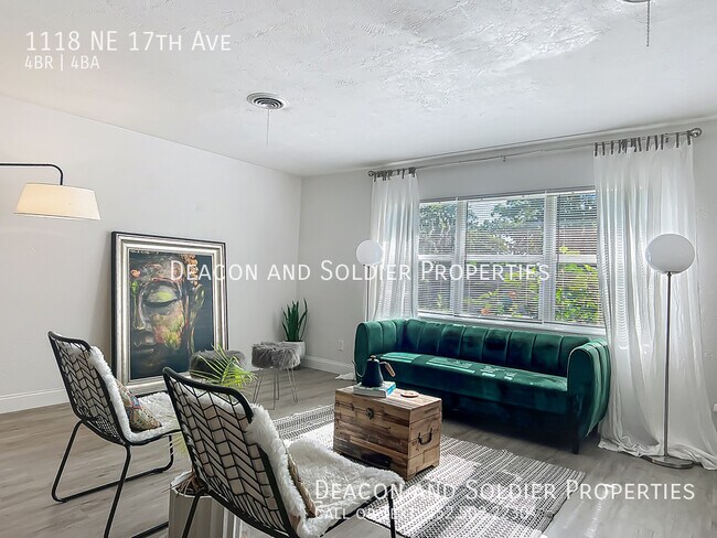 Foto del edificio - 1118 NE 17th Ave