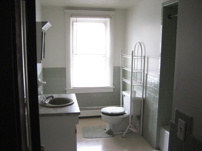 Baño - 57 Garfield St