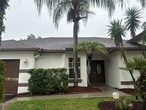 Building Photo - 928 SW 149th Terrace