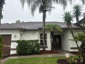 Building Photo - 928 SW 149th Terrace