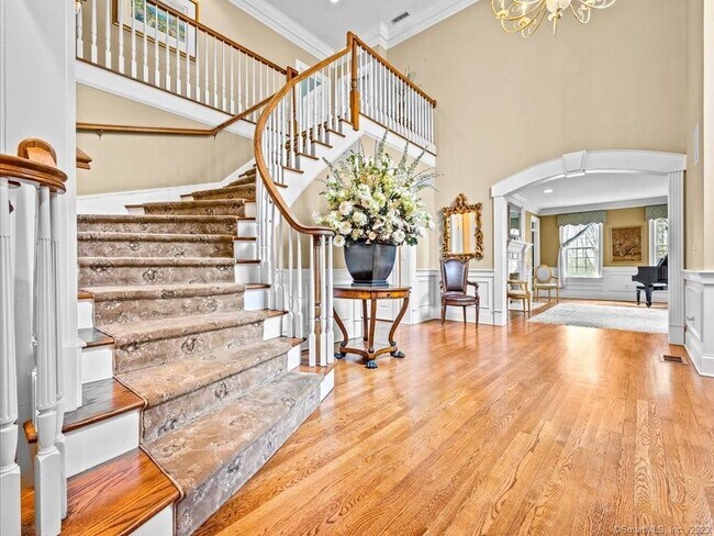 Foto del edificio - 16 Old Country Rd