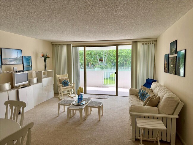 Foto del edificio - 199 Ocean Ln Dr