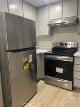 Building Photo - 960 Pinyon Ct