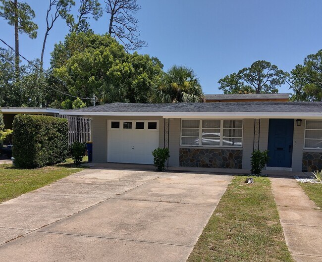Building Photo - 112 Frances Dr