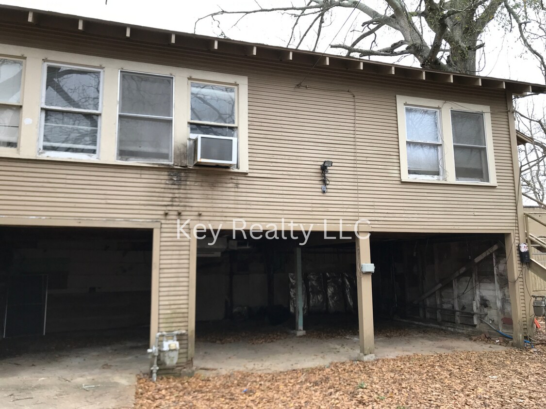 Foto principal - ****1118 - B Chester - Upstairs apartment