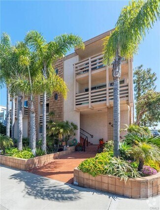 Building Photo - 600 Monterey Blvd