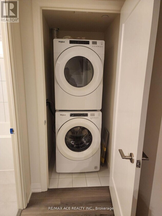 Photo du bâtiment - 9000 Jane St