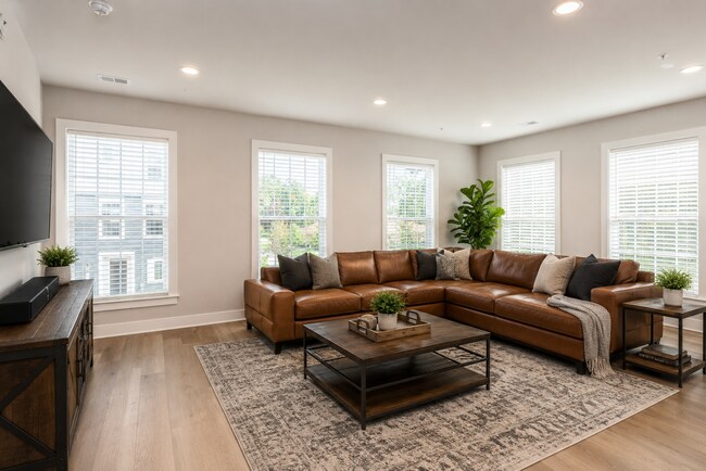 Foto del edificio - 701 Halcyon Ln