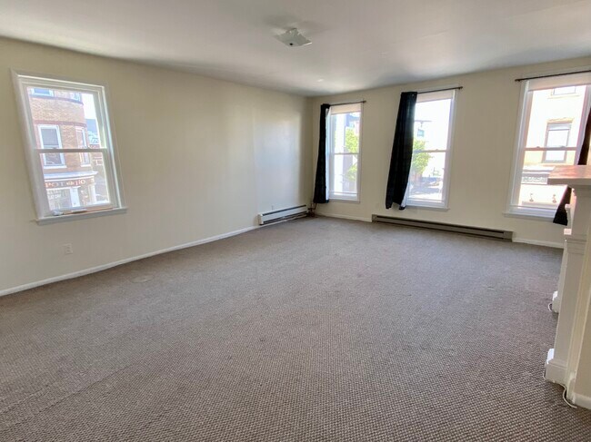 Living Room - 1137 Light St