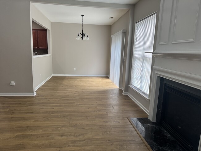 Dining room connected to family room - 8321 Deckbar Pl